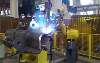 How to choose the walking axis of the six axis welding robot?